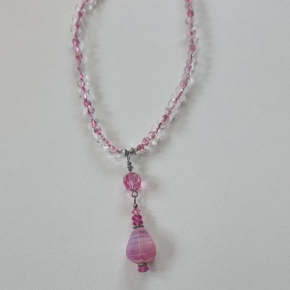 Elegant Pink Beaded Necklace - Picture 5 of 5